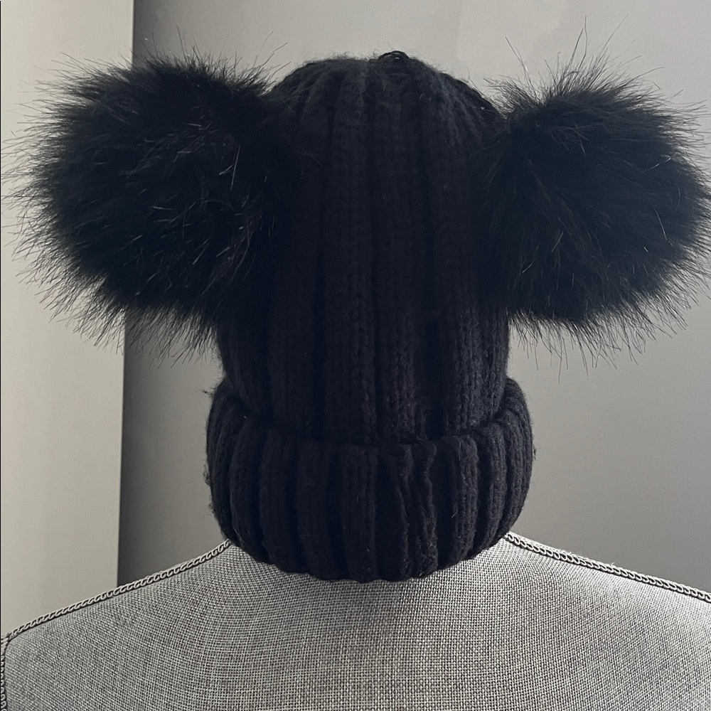 Cozy Black Women's Knit Pom-Pom Hat Warm Fleece Interior - Picture 5 of 8